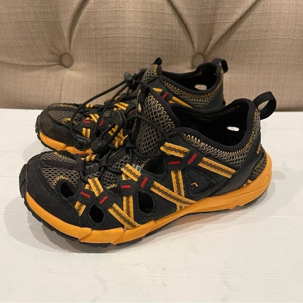 Merrell Water Sandals Kids 2M Hydro Choprock Black Yellow waterproof Hiking